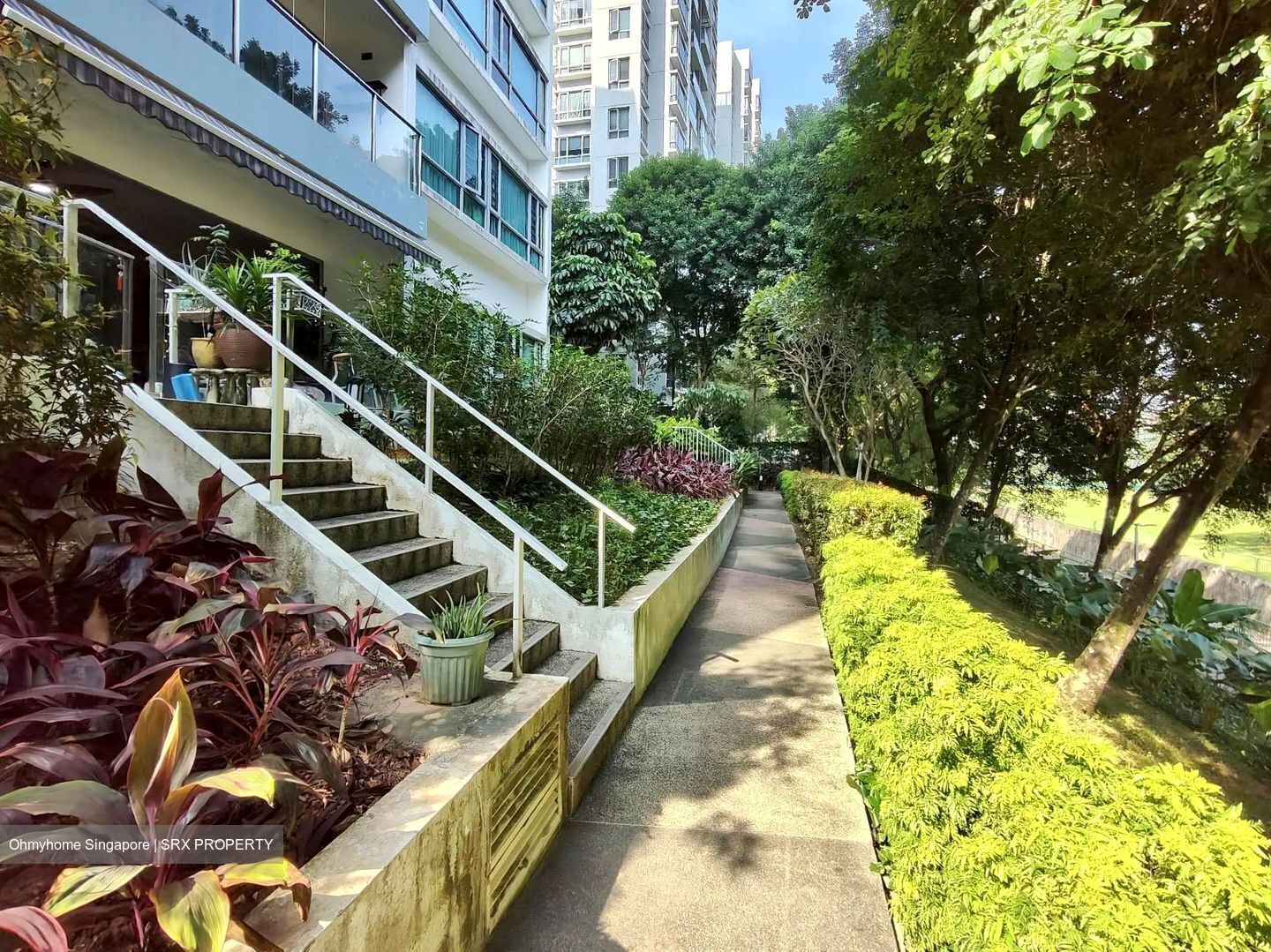 Waterfront Waves (D16), Condominium #602730511